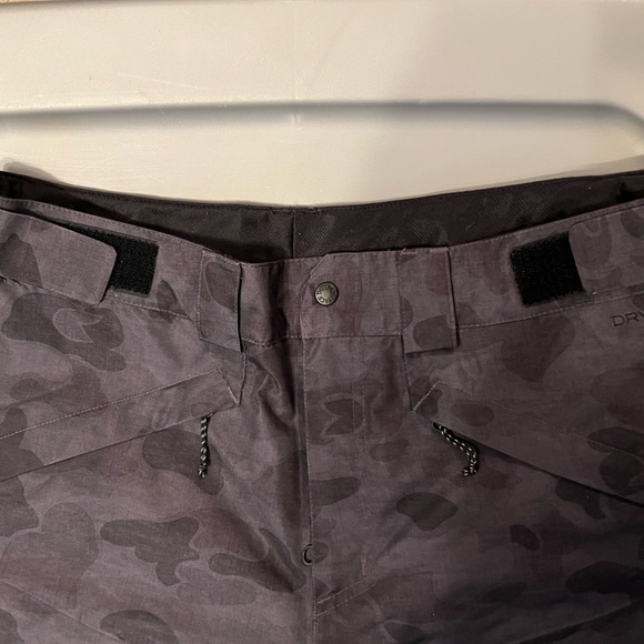 Men’s The North Face Snowboard Pants - Picture 4 of 5